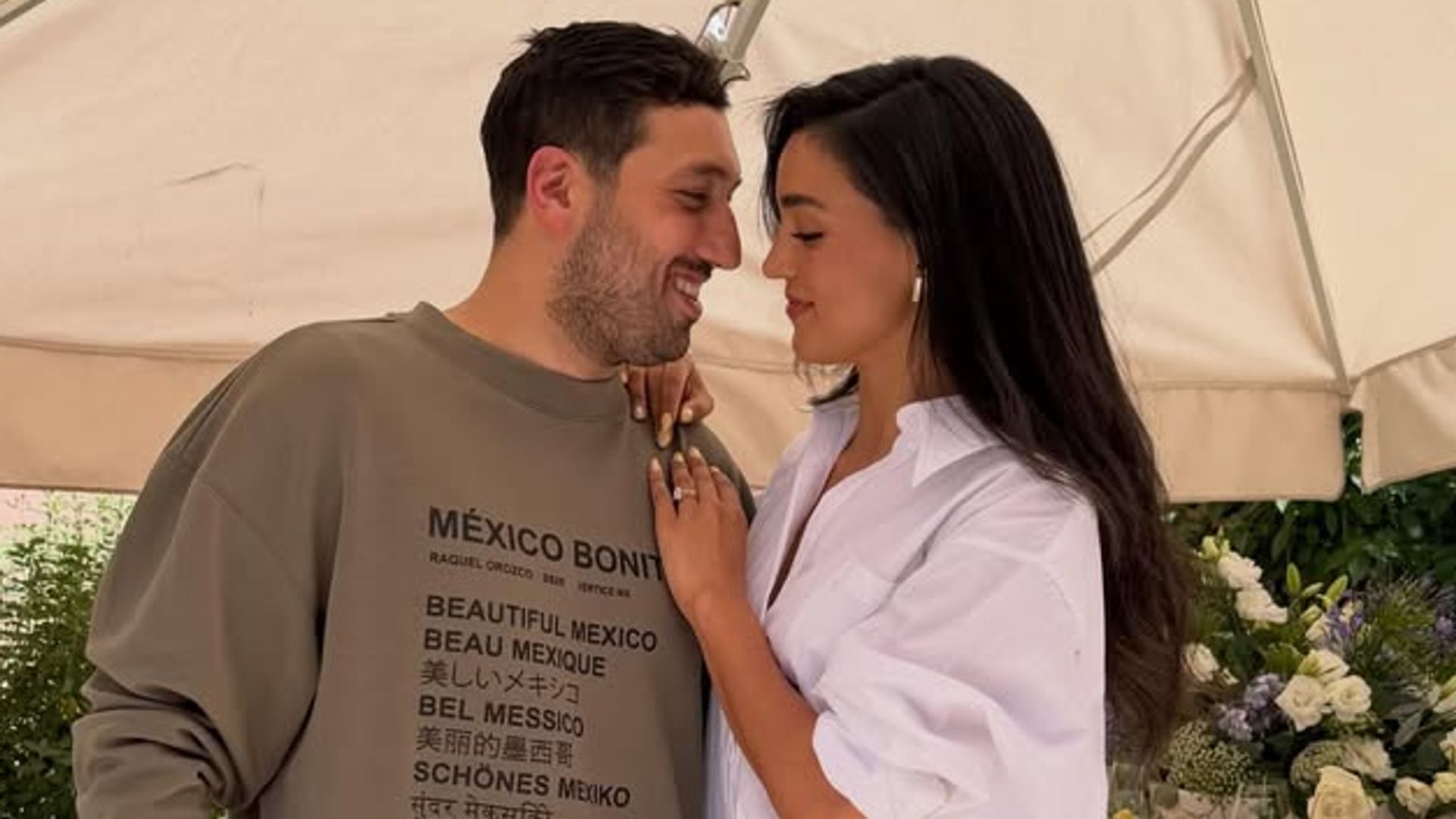 AleCapetillo y su esposo Nader 