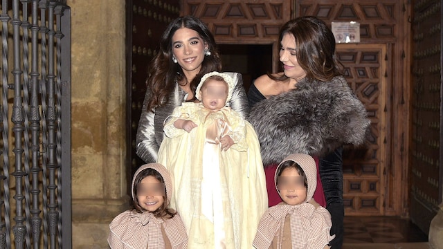 Bautizo del hijo de Alma Cortés