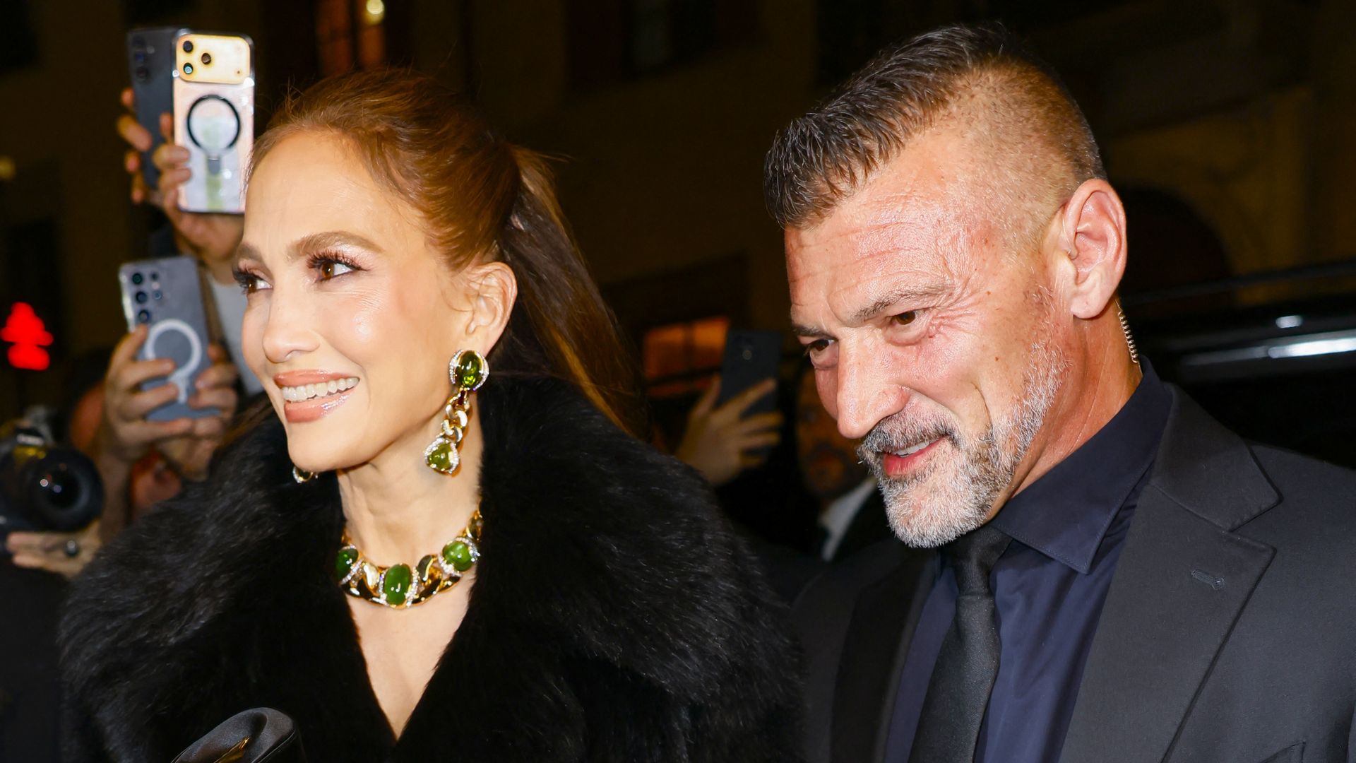 Jennifer Lopez asistiendo a la fiesta posterior al desfile de Dolce & Gabbana durante la Semana de la Moda de Milán, el 24 de septiembre de 2026 en Milán, Italia
