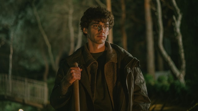 EL JARDINERO. Álvaro Rico as Elmer in episode 01 of EL JARDINERO. Cr. Niete/Netflix Â© 2024