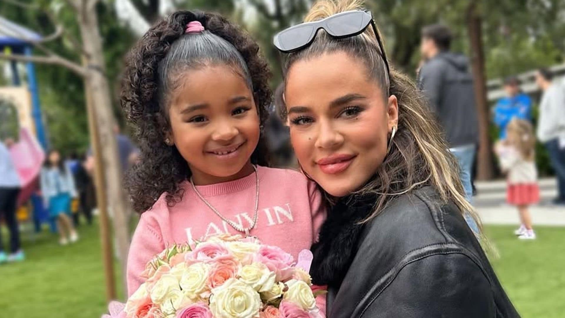 Khloé Kardashian dejó que su hija True decidiera su manicura y este fue el resultado