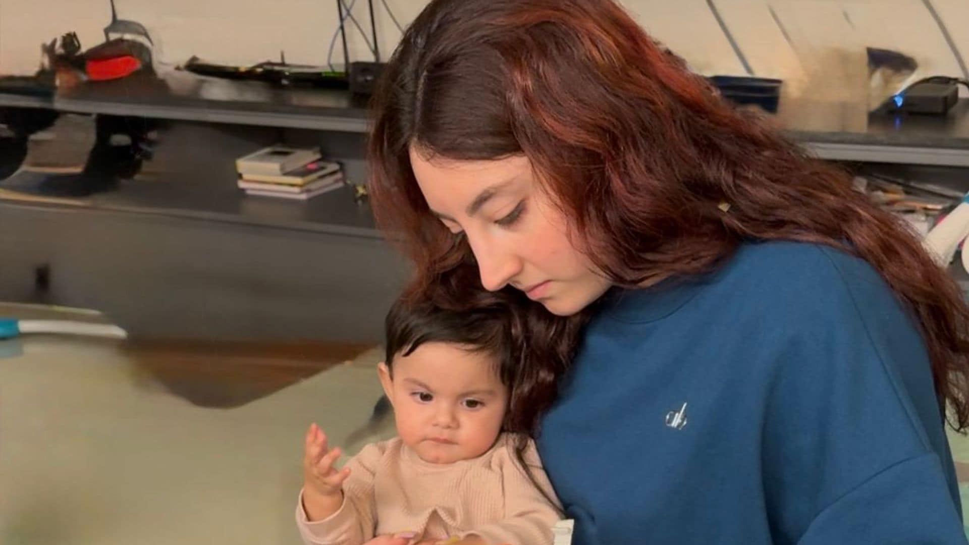 Tras su bautizo, la bebé de José Eduardo Derbez protagoniza un tierno encuentro con su madrina