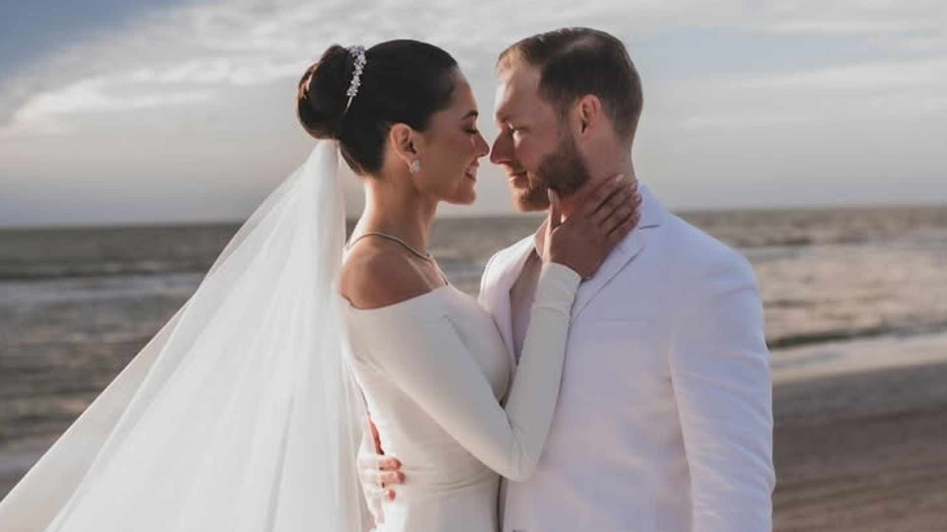 Andrea Meza celebra su primer aniversario de bodas con Ryan Proctor ...