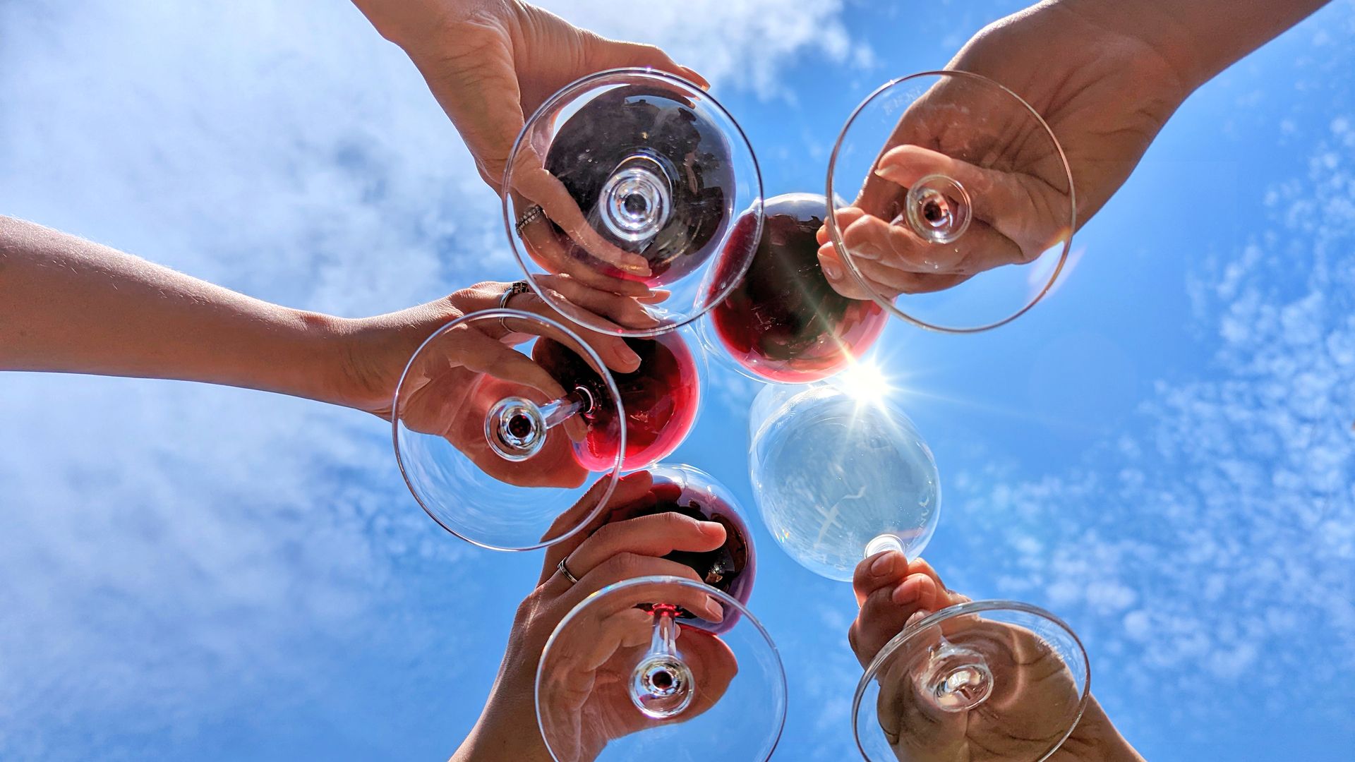 Para amantes del vino: 8 planes que no te puedes perder para despedir la primavera