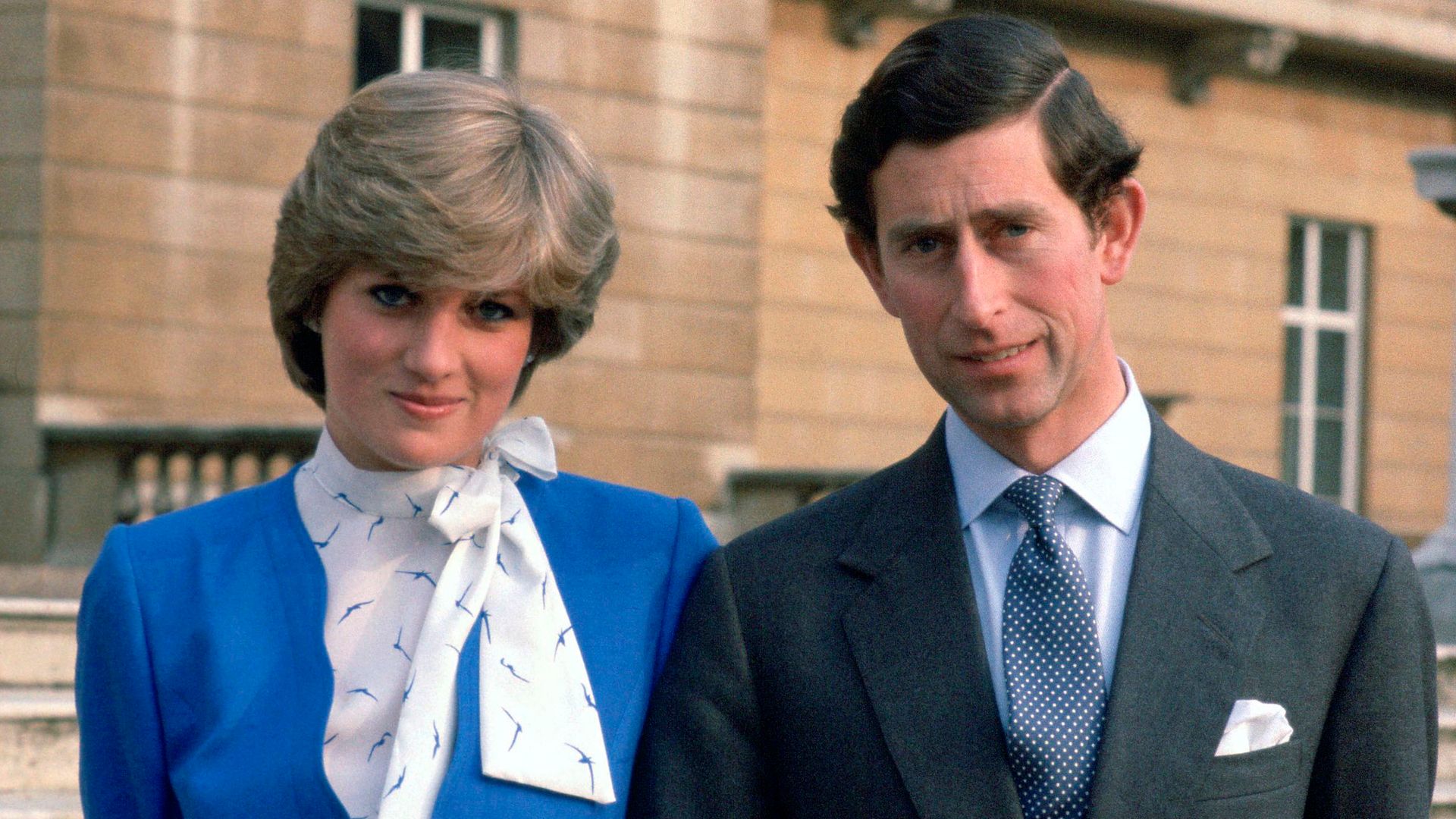 Nuestro experto analiza el look con el que nació el mito de Diana de Gales hace 45 años: "Siempre ha sido icónica"