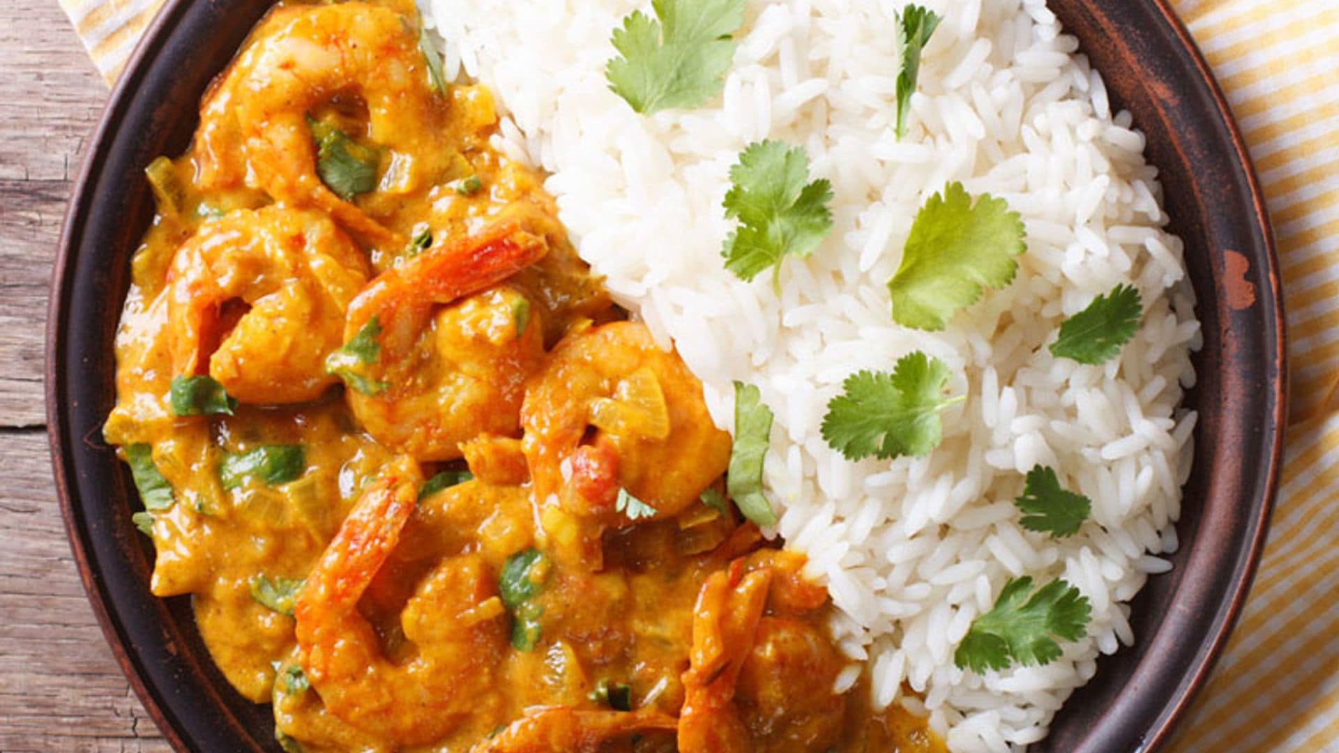 Gambas al curry con arroz