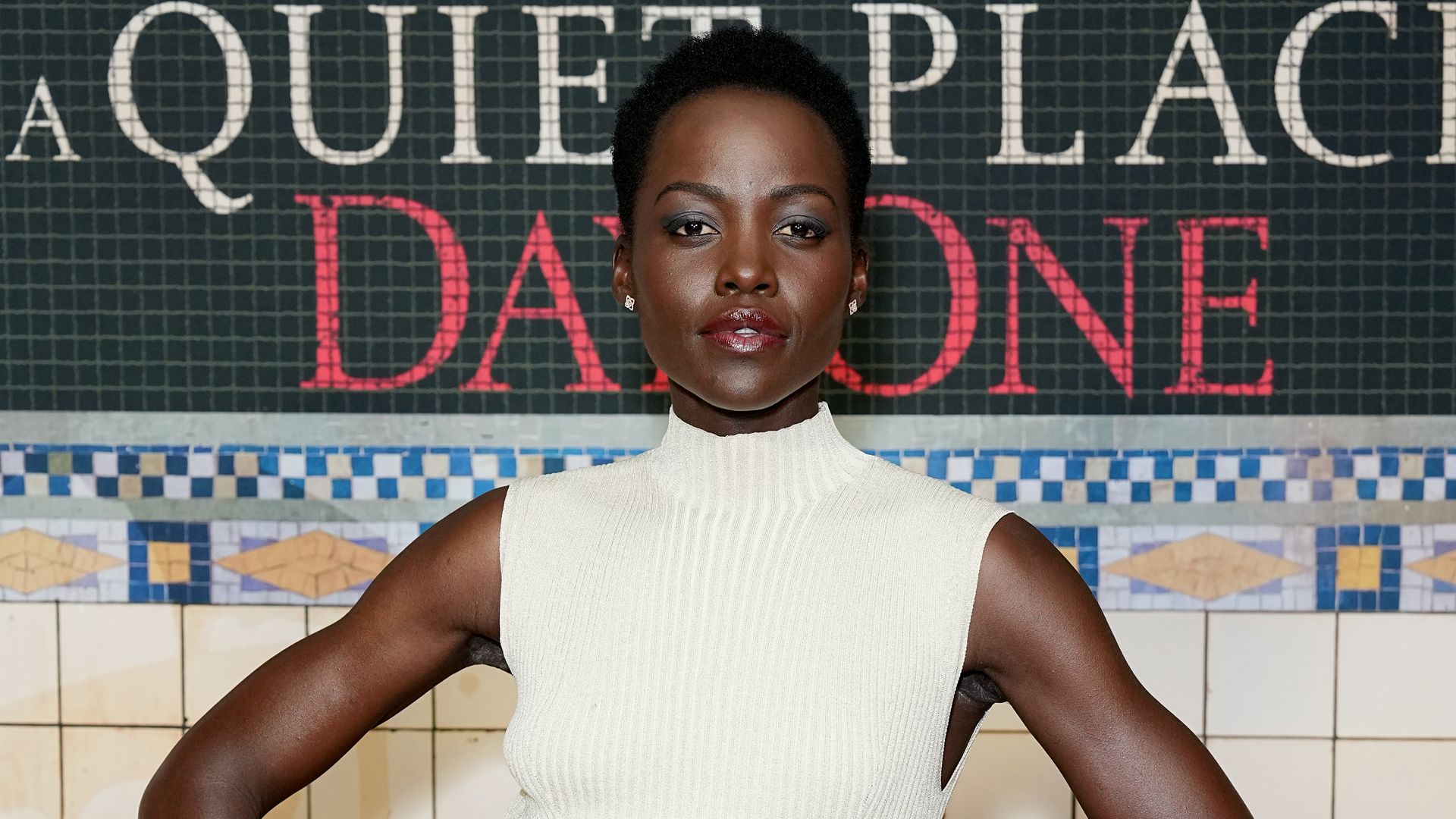 Lupita Nyong'o destaca por su estilo para la promoción de 'A Quiet Place: Day One'