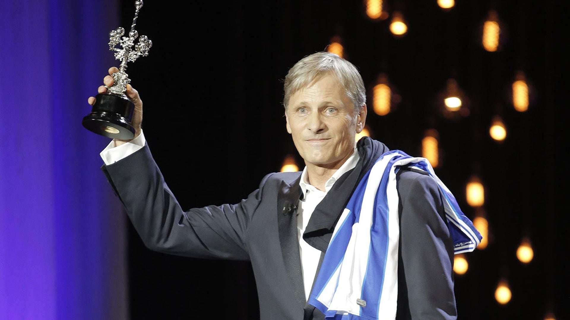 Viggo Mortensen celebra el cine y la vida en San Sebastián