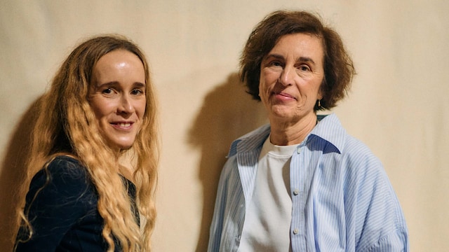 Ynés Suelves con su madre
