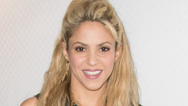 shakira looks concierto