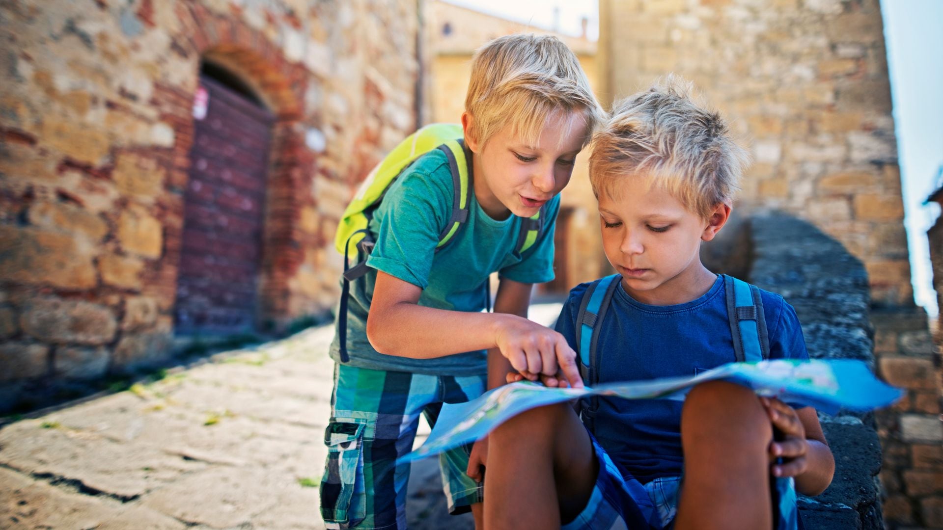 Niños exploran su ciudad