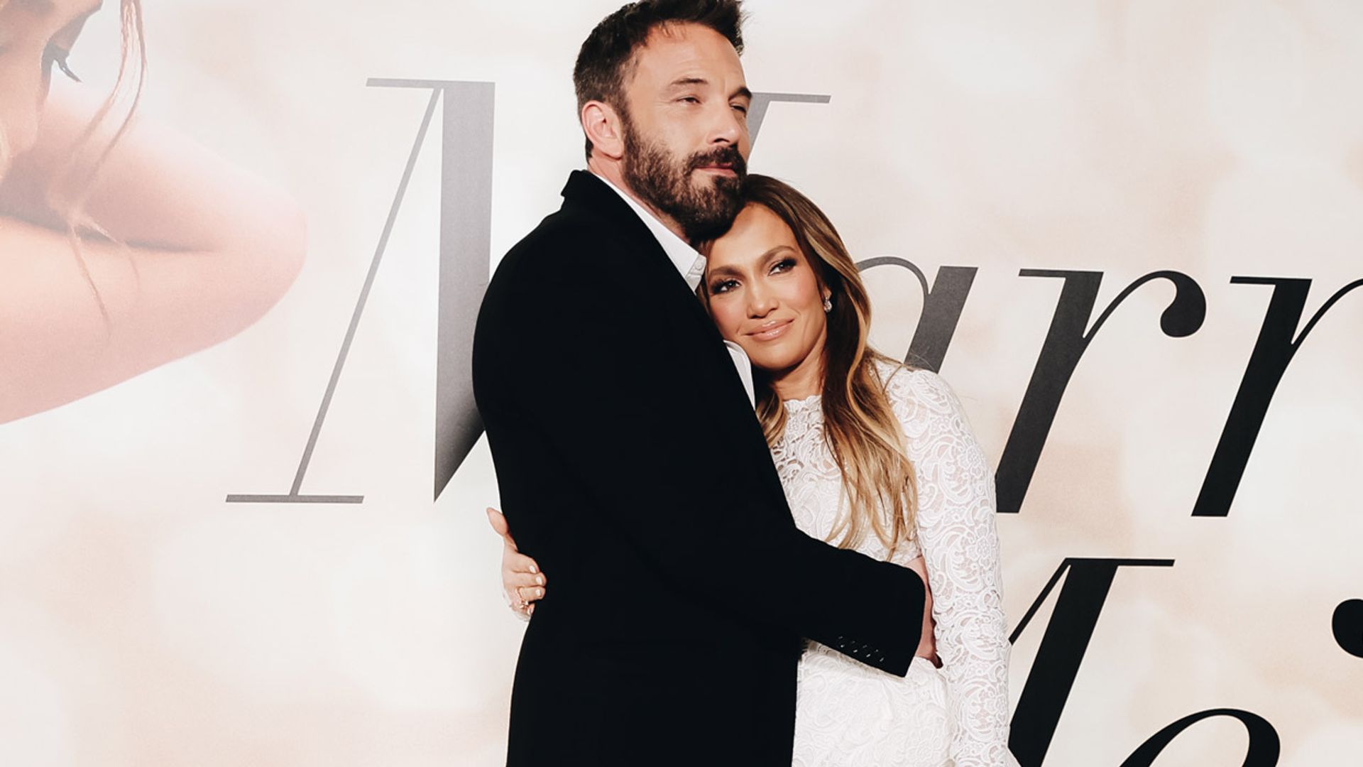 ¿Campanas de boda para Jennifer Lopez y Ben Affleck? Un anillo de diamantes desata los rumores