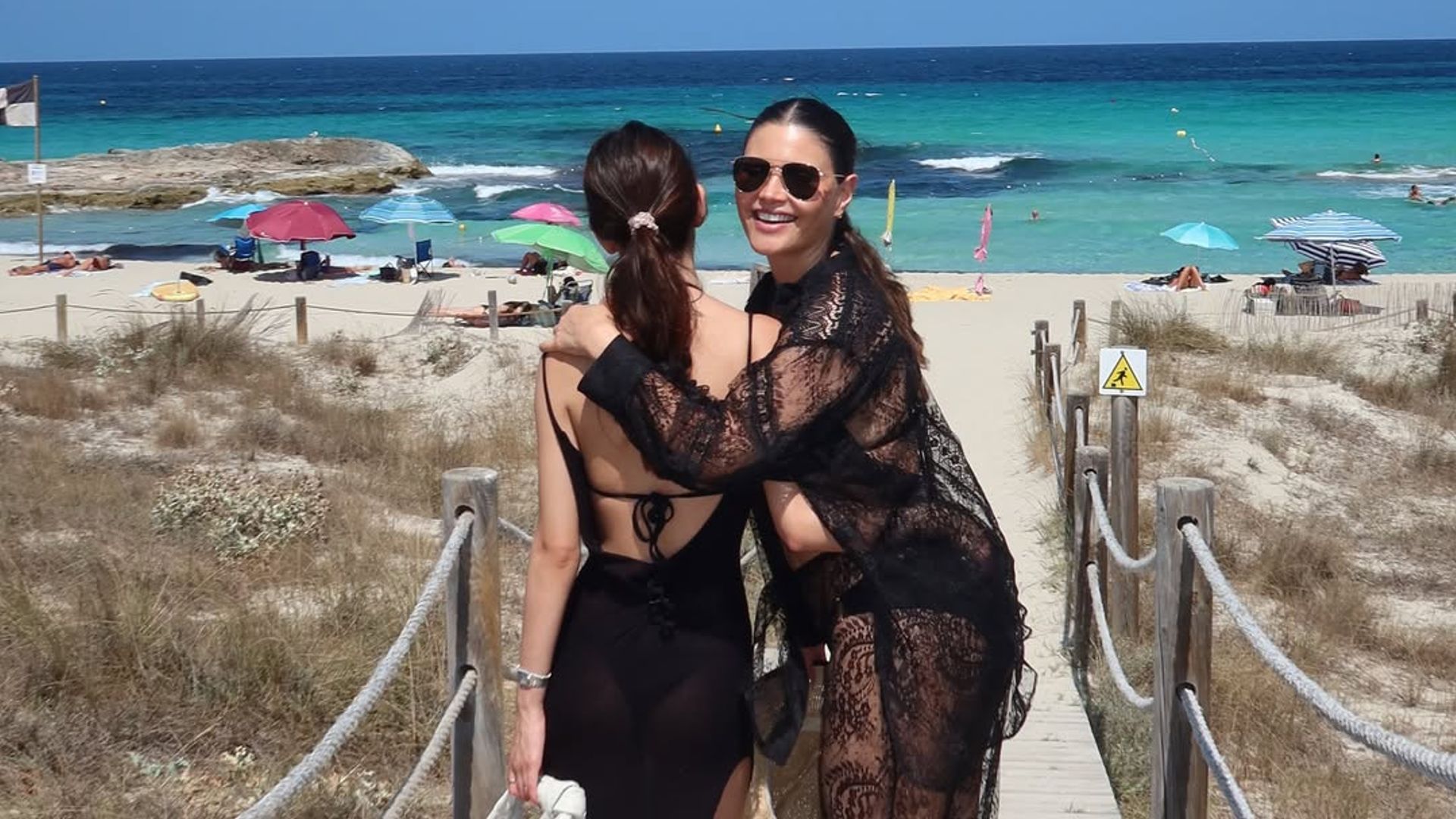 Chiquinquirá Delgado ha disfrutado de unas vacaciones de verano en Formentera junto a su hija Carlota Sarcos.
