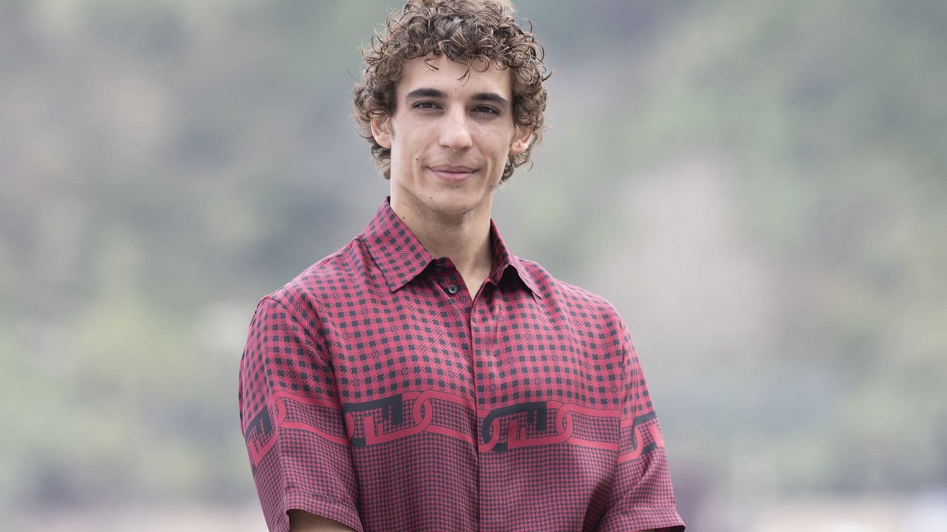 Miguel Herrán ha sufrido un accidente de moto y su pareja, Celia Pedraza, cuenta cómo evoluciona