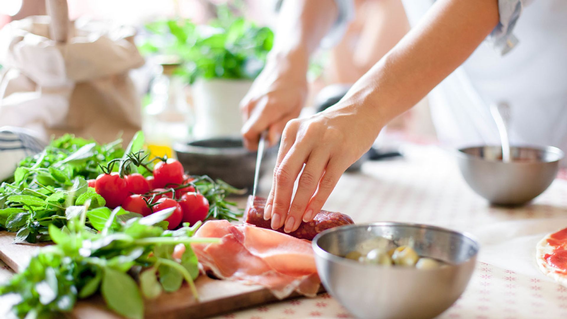 Cómo mantener una dieta saludable mientras dure la cuarentena según los expertos