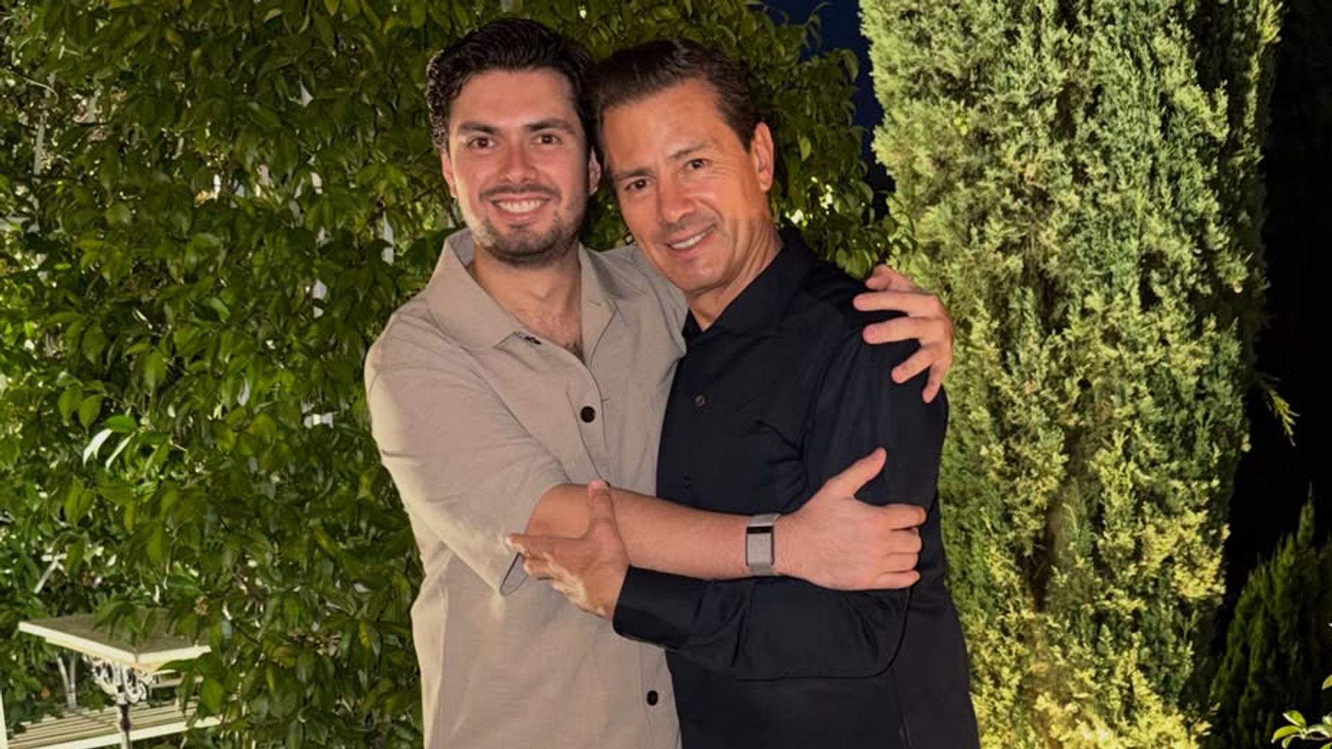 Enrique Peña Nieto con su hijo Alejandro Peña Pretelini.