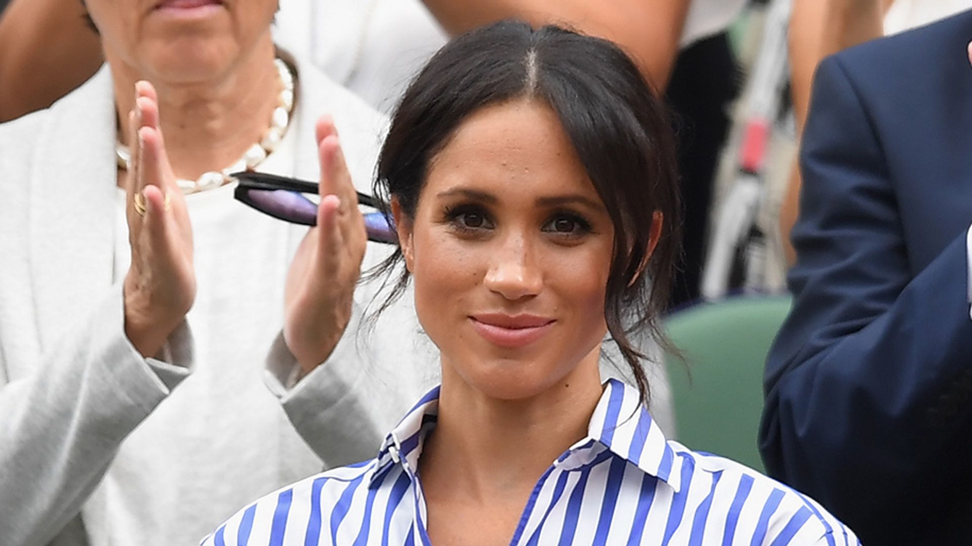 El favorecedor estilismo que Meghan Markle eligió para su cita en Wimbledon