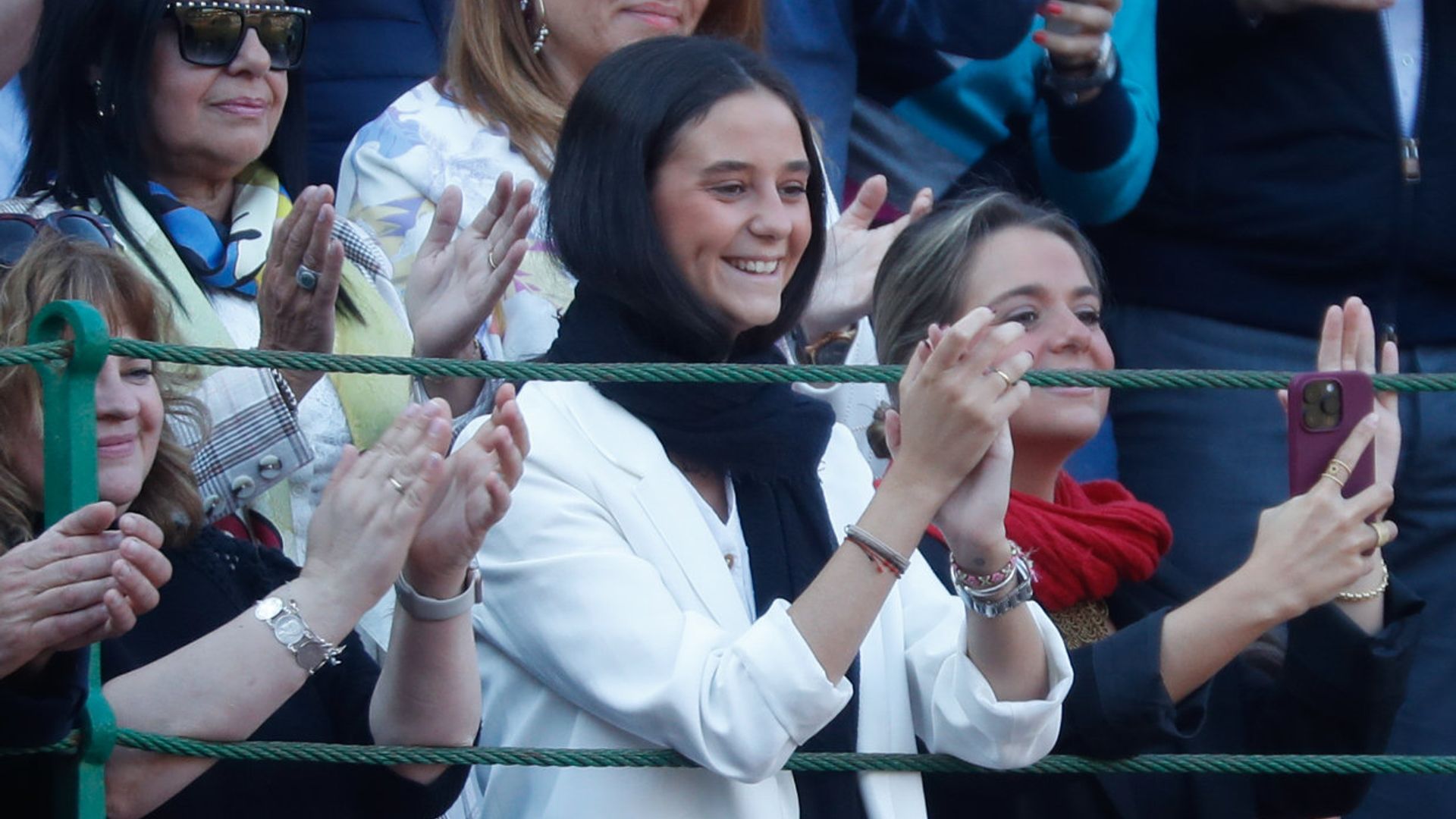 El gesto de Roca Rey con Victoria de Marichalar, su gran apoyo en la plaza de toros
