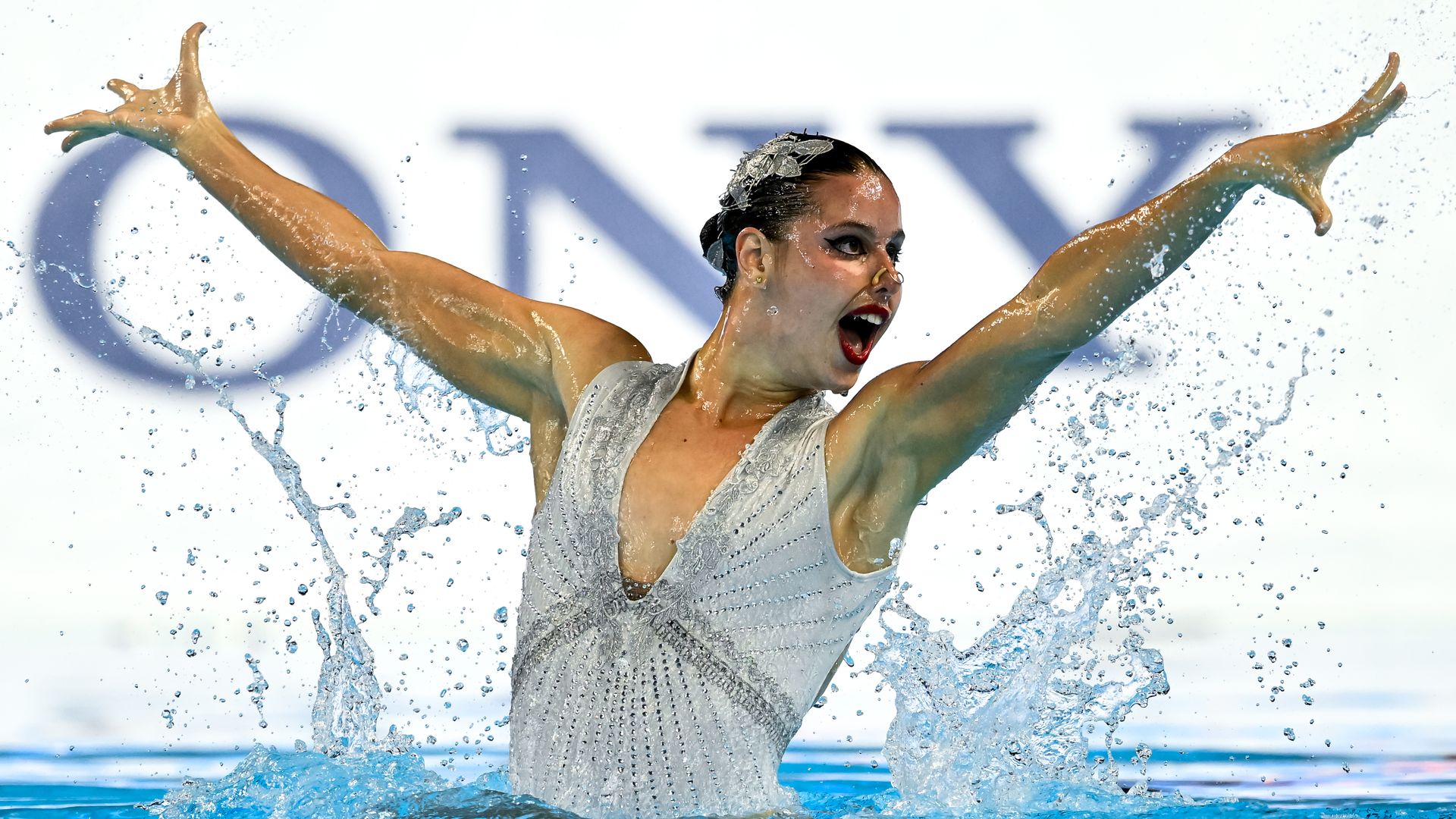 La nadadora Iris Tió compitiendo en solo libre en el Mundial de Natación Artística de Singapur