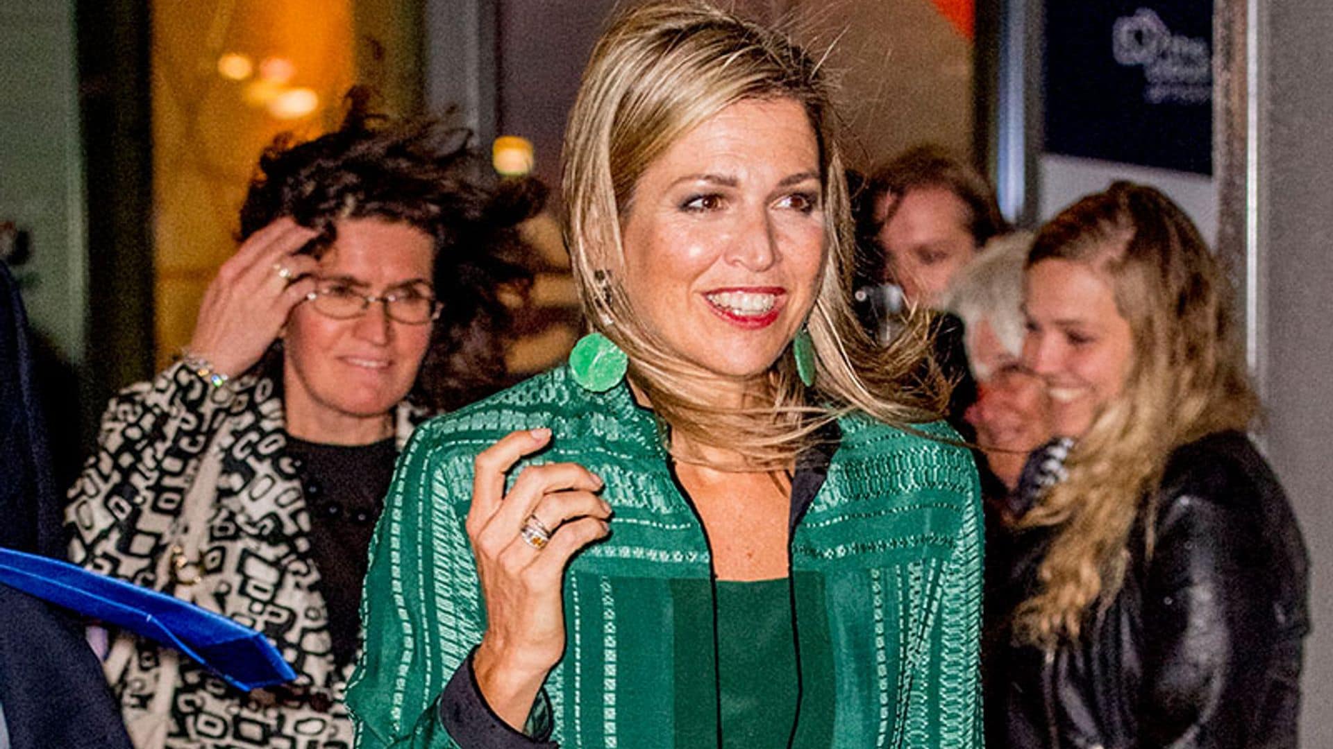 maxima de holanda en la entrega de premios loey