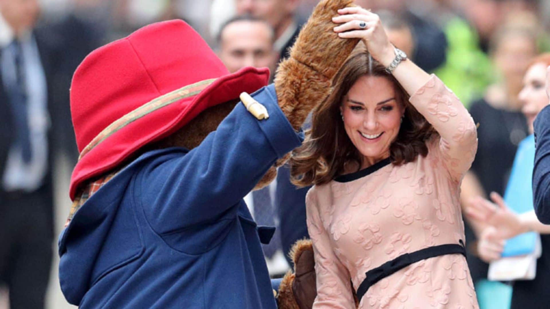 kate bailando