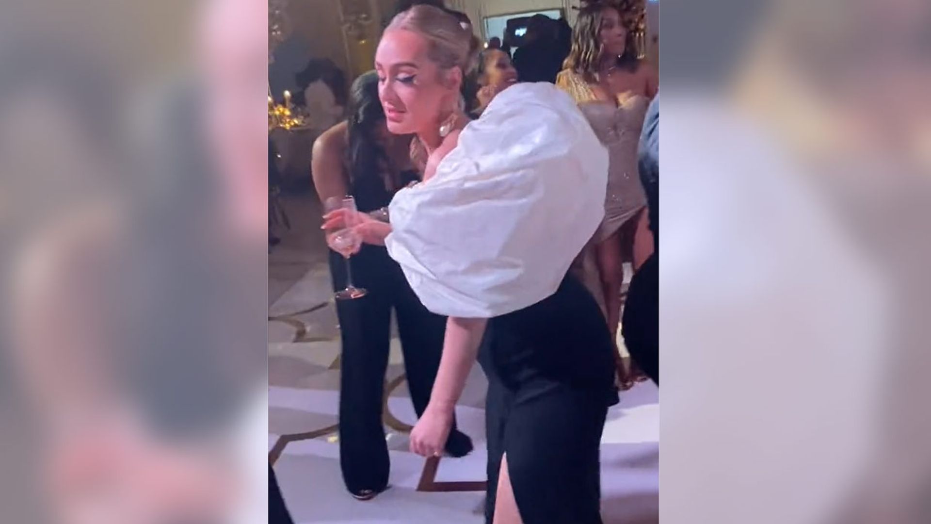 ¡Como nunca la habíamos visto! Adele sorprende con sus movimientos de 'twerking'