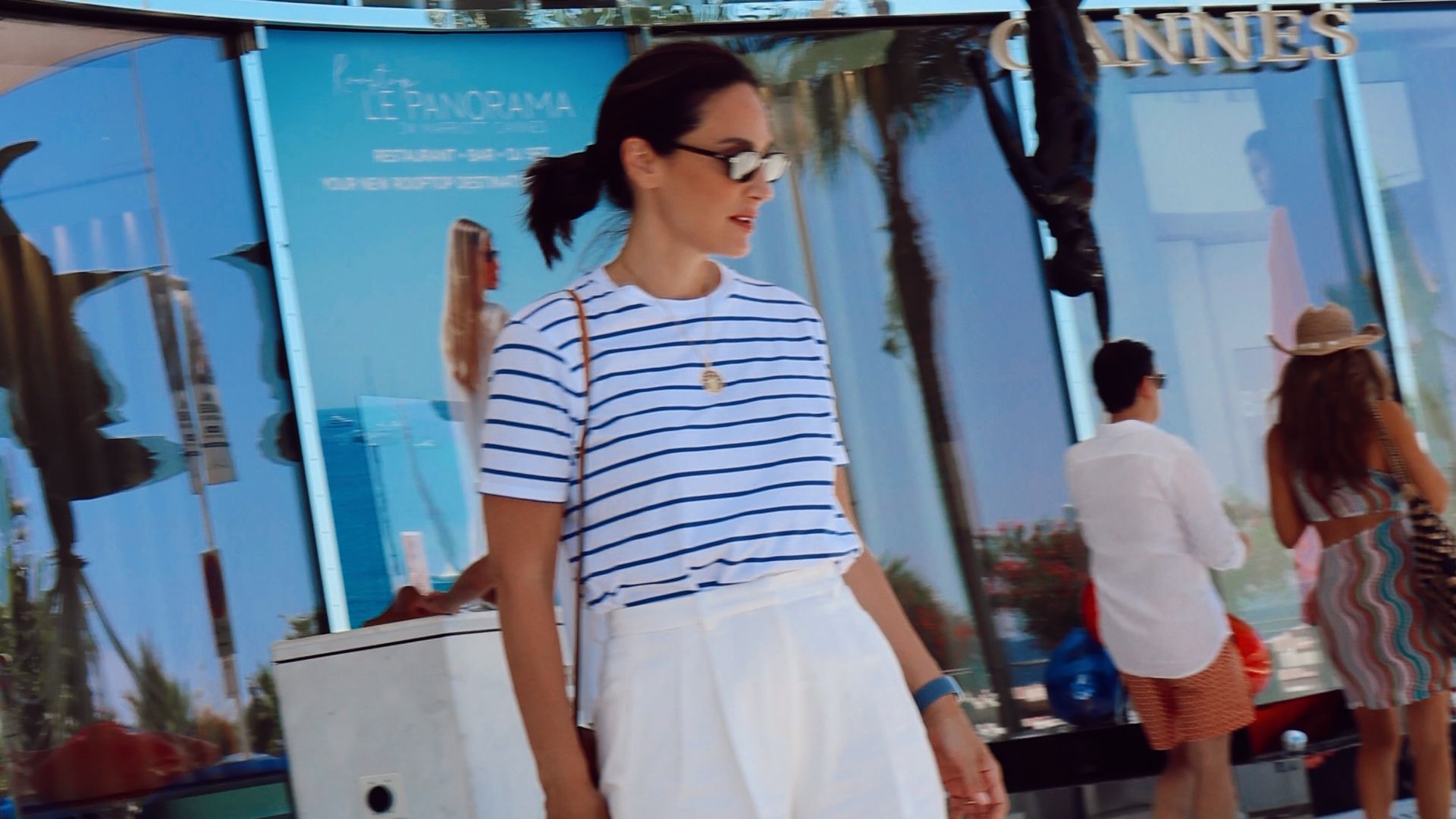 Tamara Falcó luce un look marinero durante su reciente escapada a Cannes (julio de 2026)