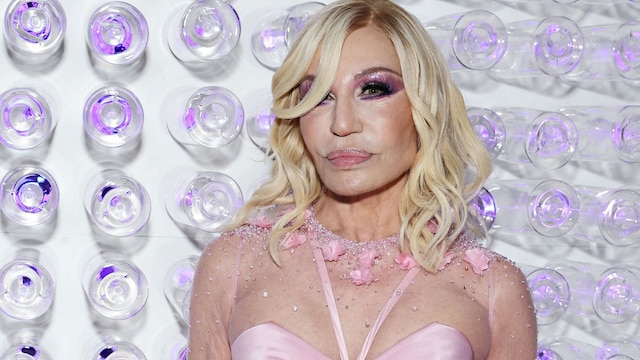 La diseñadora Donatella Versace