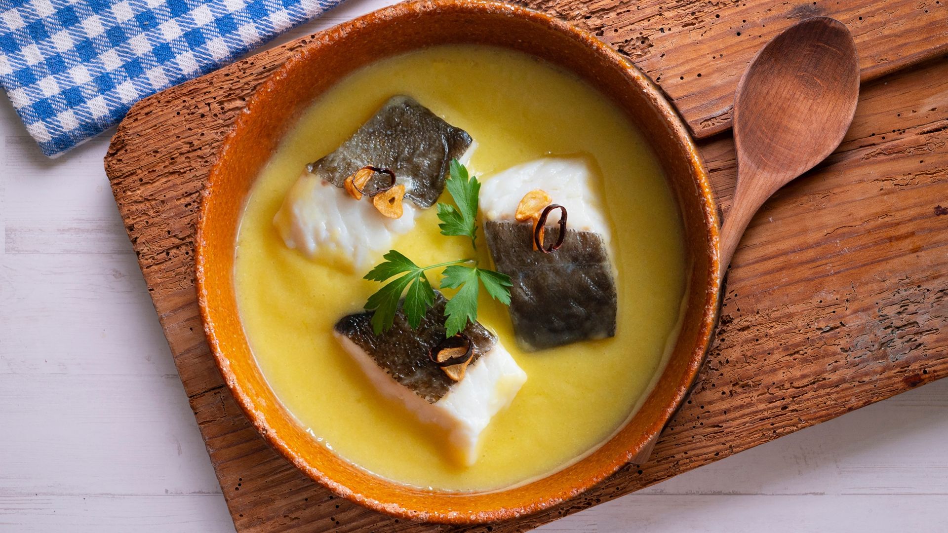 Bacalao al pil pil: receta fácil, rápida e imprescindible para Semana Santa