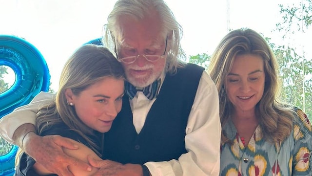 ludwika y dominika paleta con su pap 