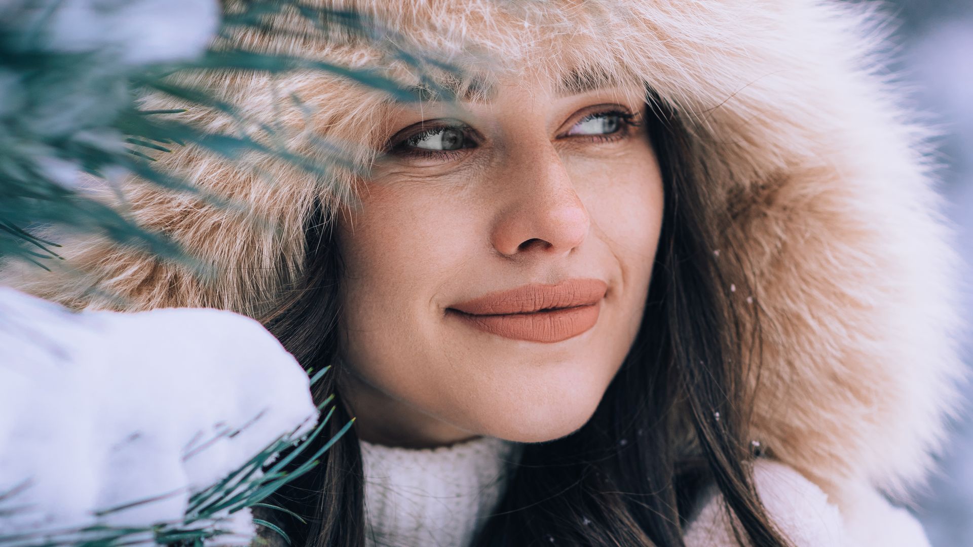 Piel luminosa y tendencias bajo cero: claves ‘beauty’ para sobrevivir al frío con estilo