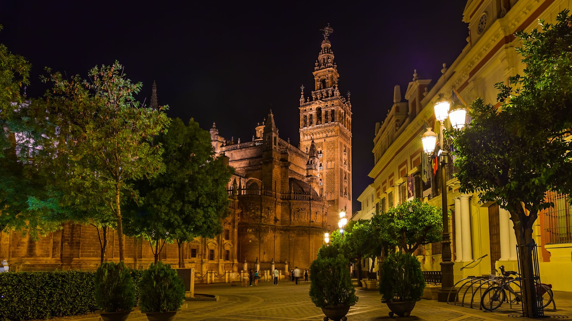 Sevilla de noche