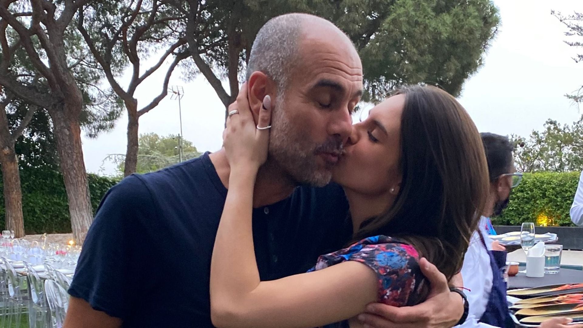 La hija 'influencer' de Pep Guardiola, de 25 años, celebra el cumpleaños de su padre con unas insólitas imágenes