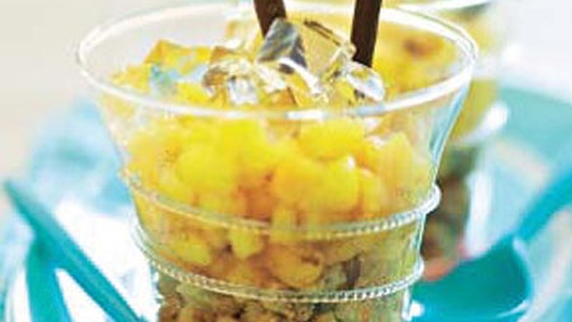 Tartar de nectarinas con galletas