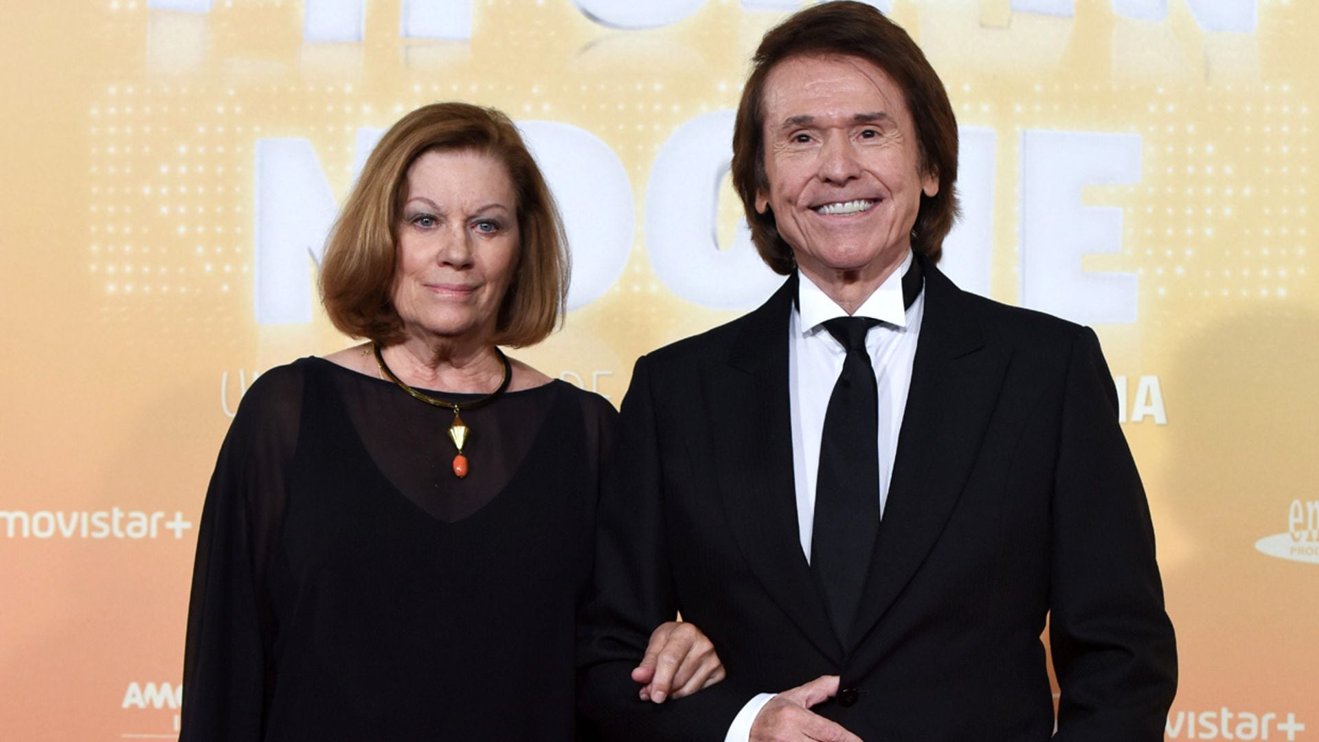 Raphael se rinde a su mujer, Natalia Figueroa: 'Mi familia ha funcionado gracias a ella'