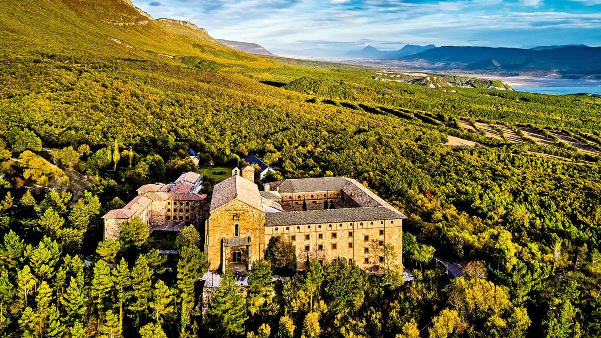 Comarca de Sangüesa: artes y buitres en el camino
