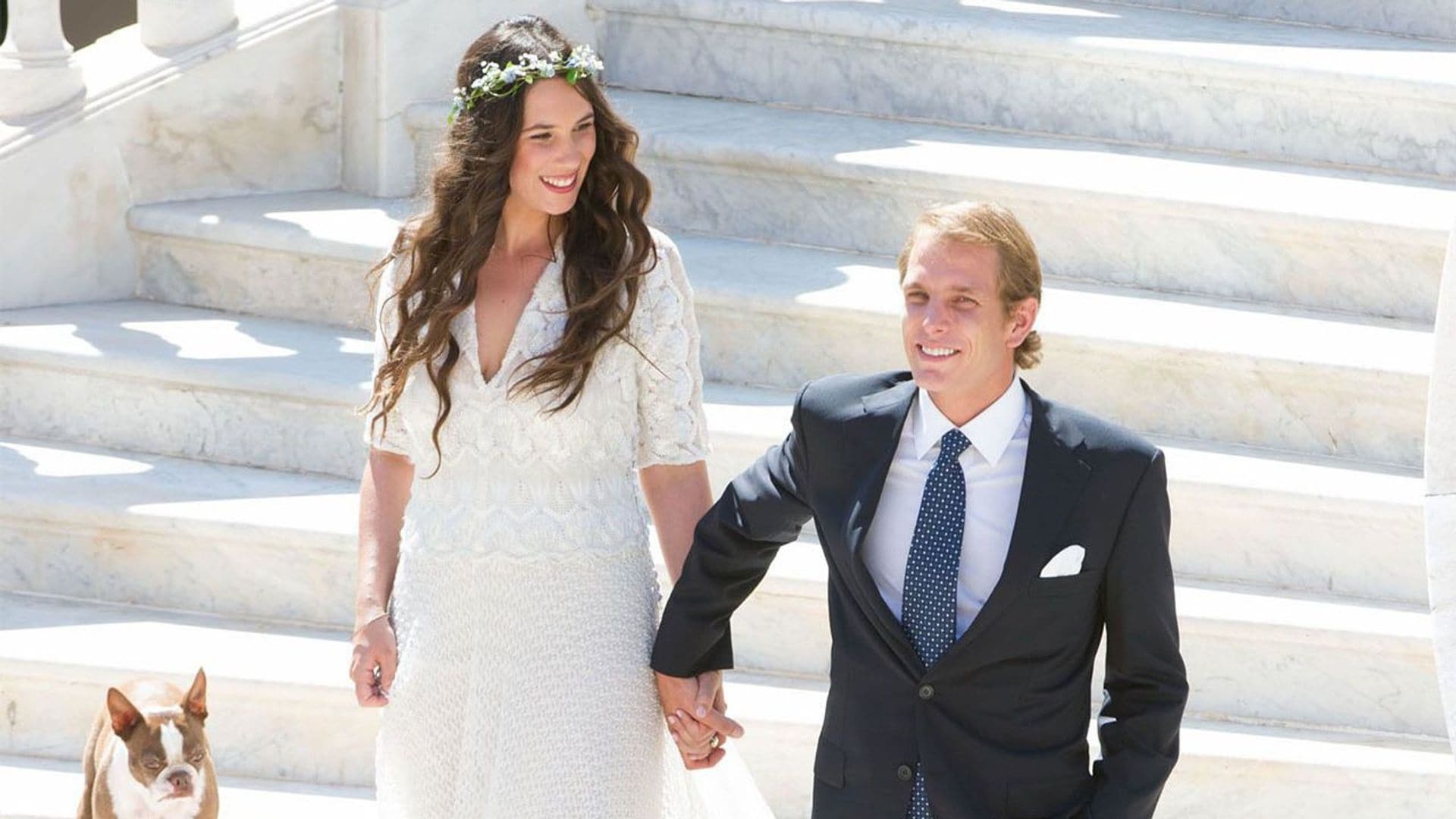 El look de novia de Tatiana Santo Domingo en su boda civil con Andrea Casiraghi: un vestido de punto sin tiara ni tacones