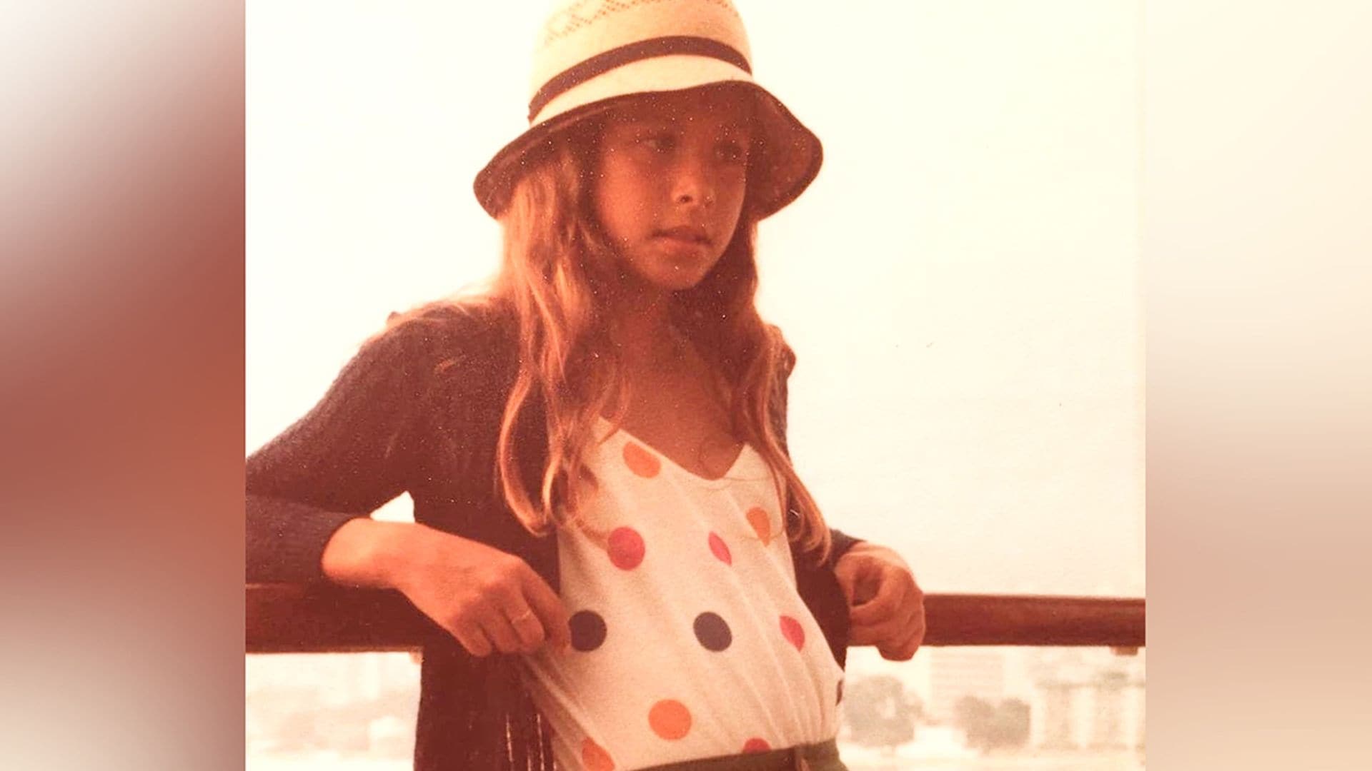 ¿Reconoces a la niña de la foto? Es una colaboradora de 'El Homiguero' ¡con mucha actitud!