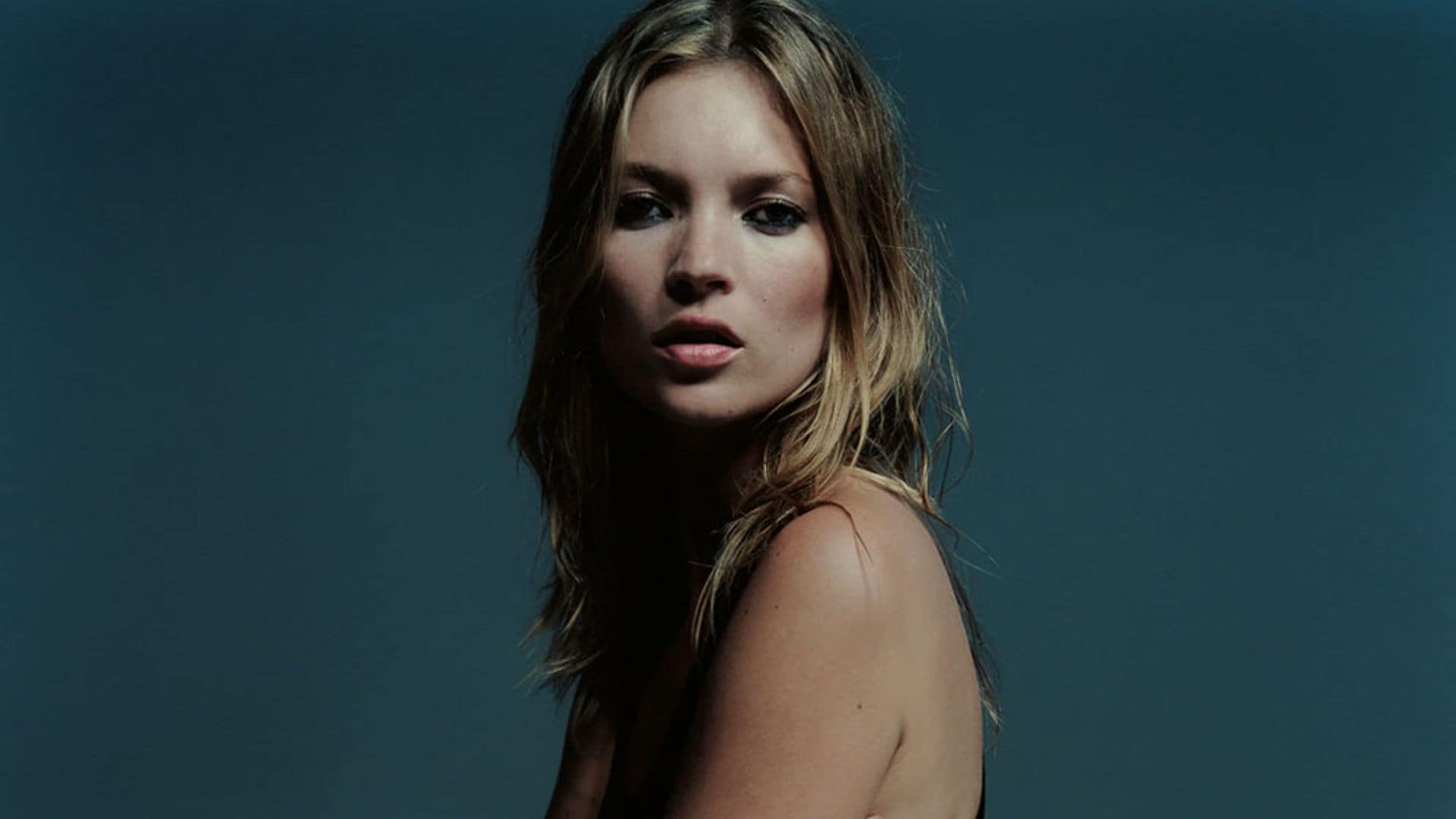 Atención fans de Kate Moss: ahora podéis comprar el pantalón de cuero que llevaba en 2003