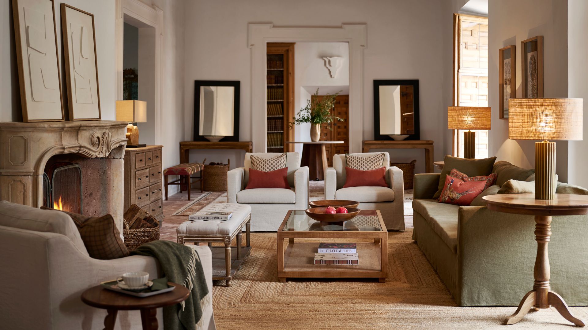 Salón rústico con chimenea