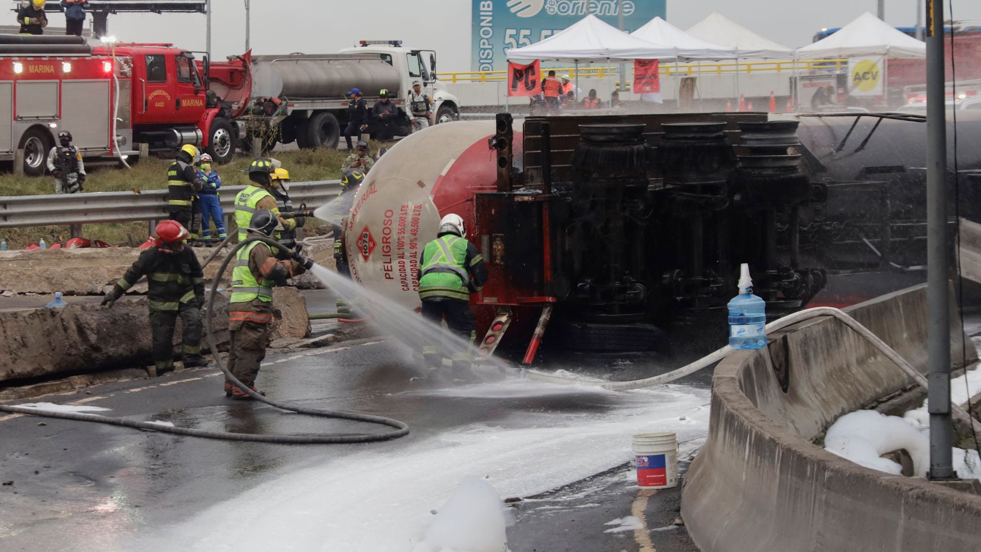 Tragedia en México por la explosión de una pipa de gas que deja al menos seis muertos