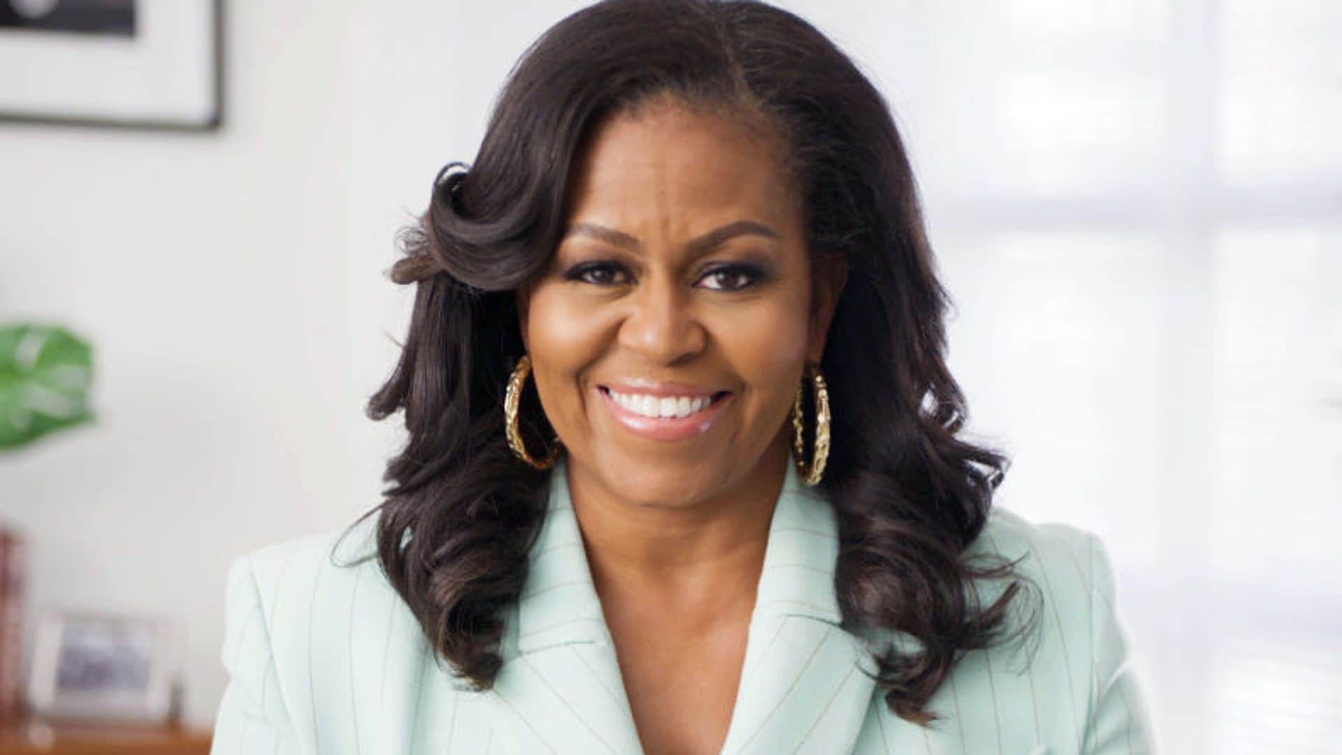 Michelle Obama disfruta en Mallorca en el yate de Spielberg y desmiente rumores de crisis en su matrimonio
