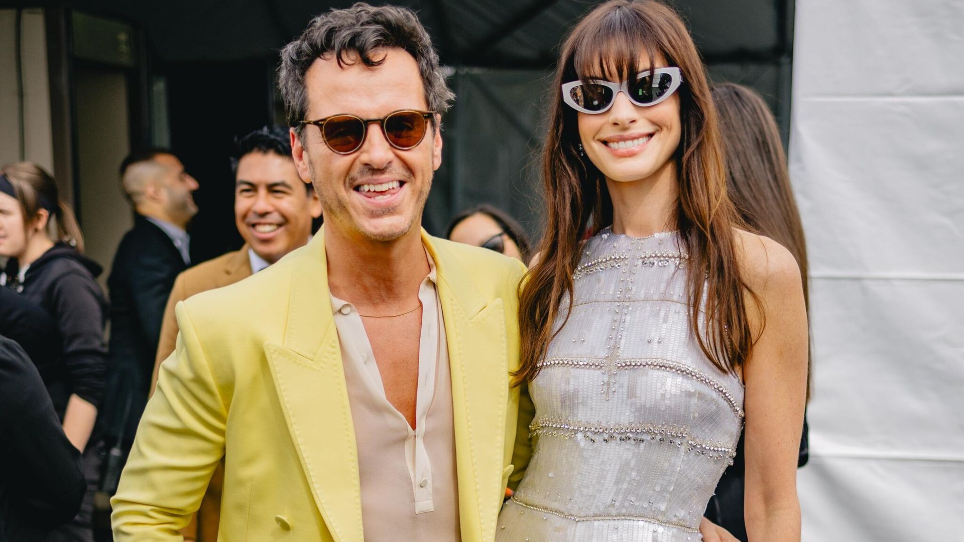 Anne Hathaway y Andrew Scott conquistan los Film Independent Spirit Awards en brillantes ‘looks’