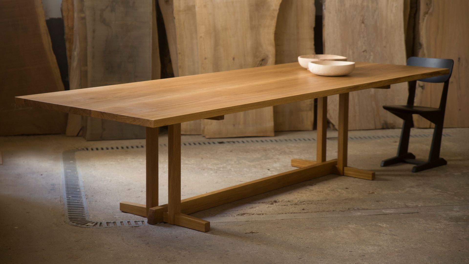 Mesa de comedor de madera hecha a mano 