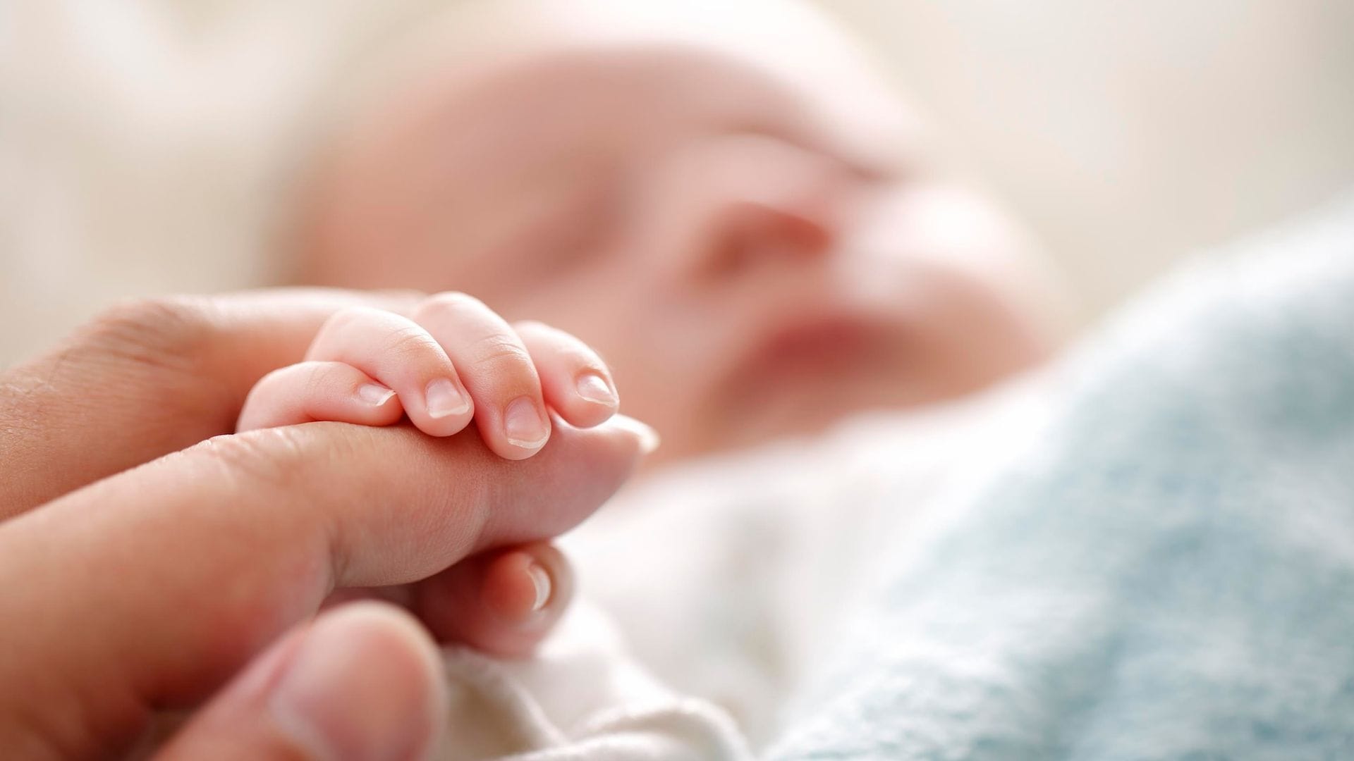 ¿Cuál es la situación legal en España de los niños nacidos por gestación subrogada?