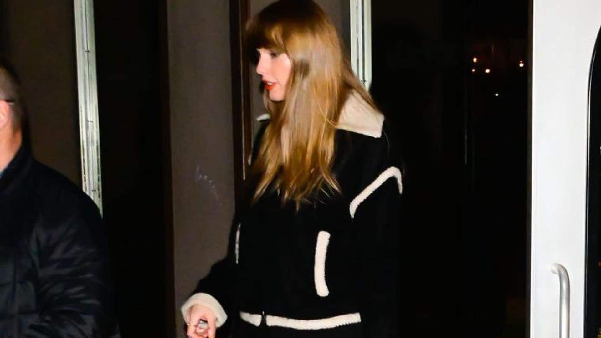Minifalda y mocasines, el secreto de Taylor Swift para lucir piernas XXL
