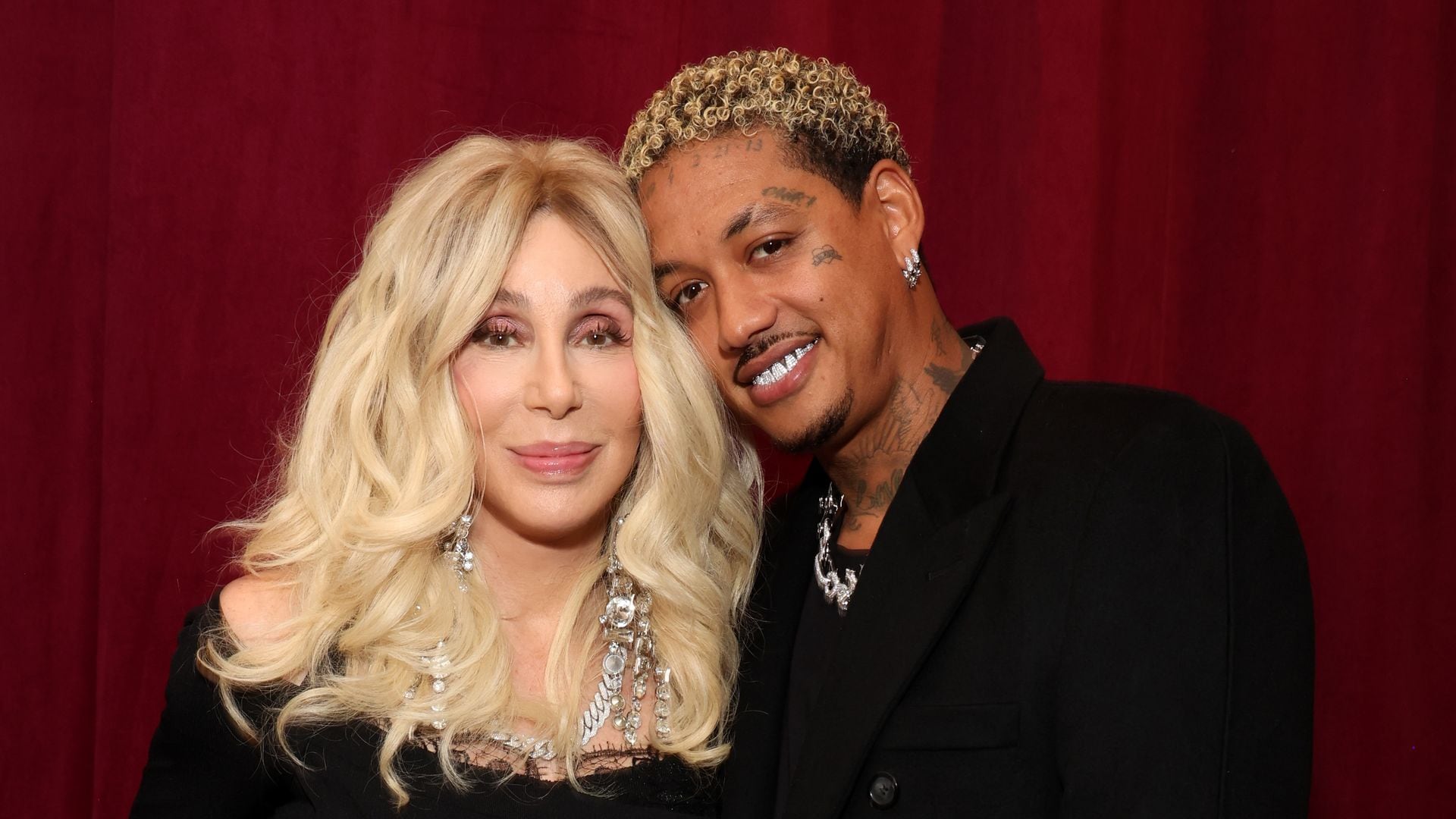 Cher y su novio Alexander Edwards 