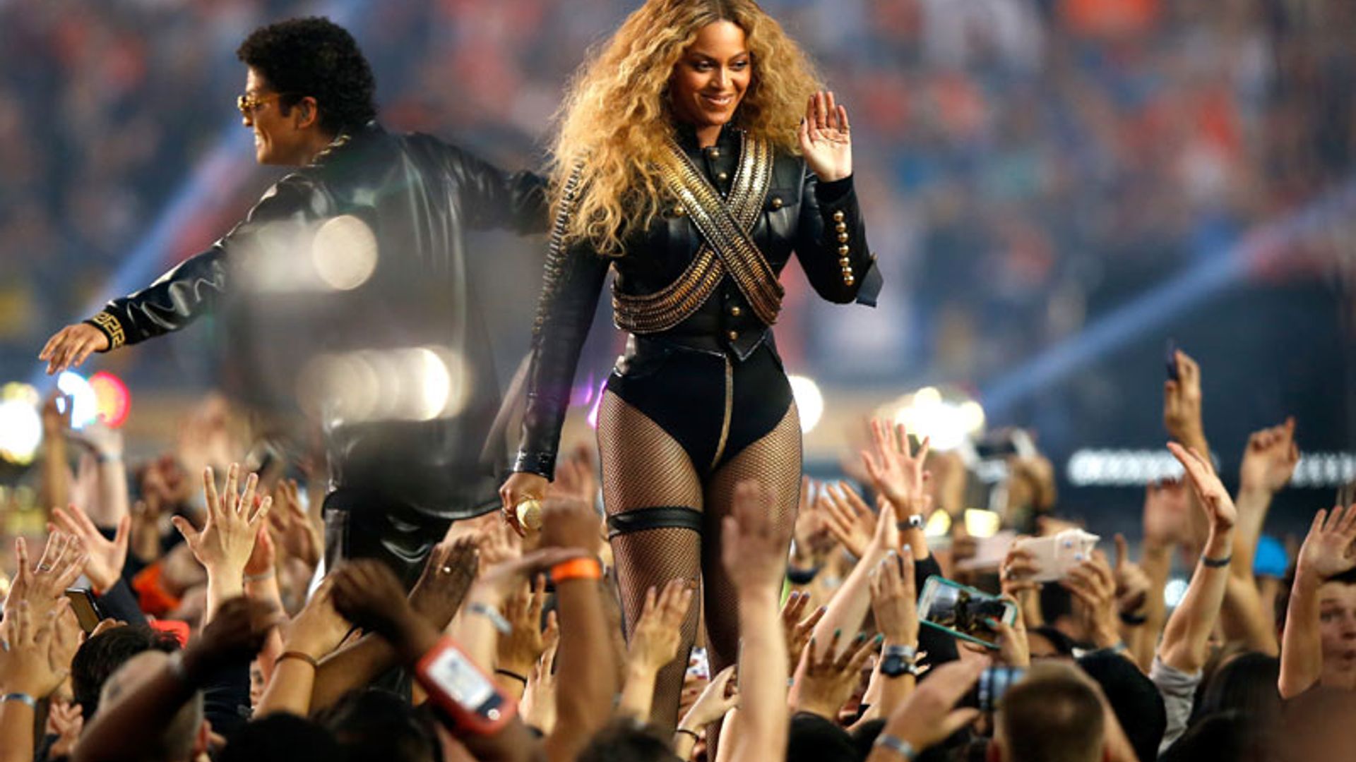 Beyoncé canta sobre la infidelidad y desata la polémica