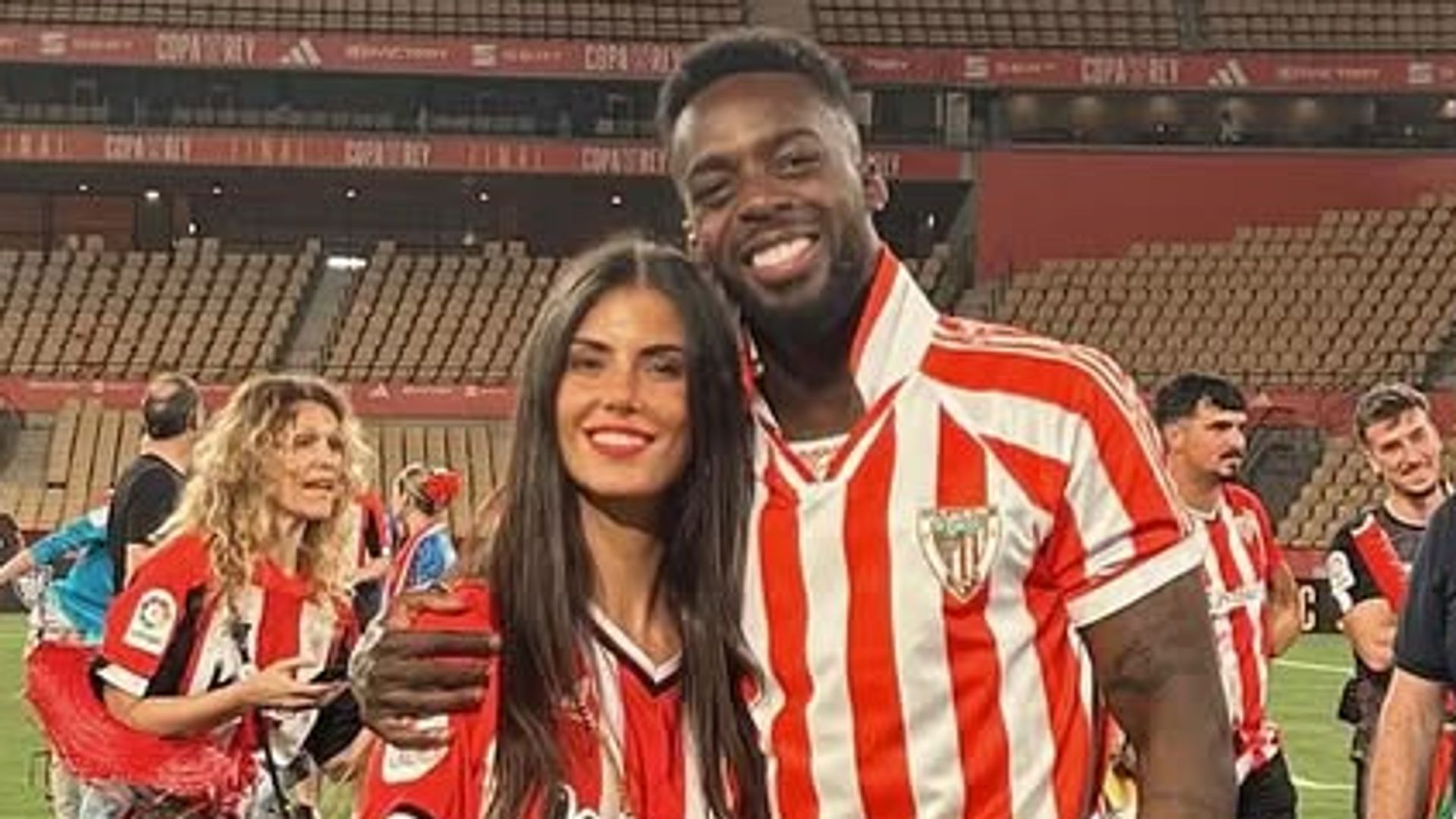 I aki Williams Y Su Mujer Patricia Morales Dan La Bienvenida A Su I aki Williams Y Su Mujer Patricia Morales Dan La Bienvenida A Su