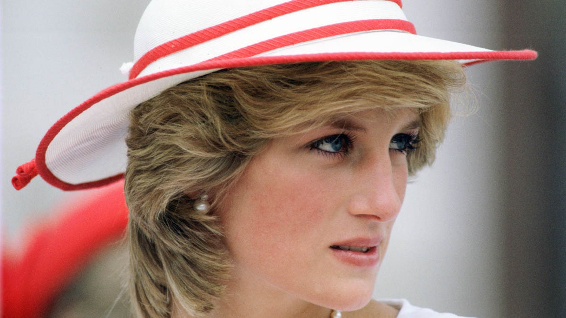 Copia el truco de la princesa Diana para un maquillaje natural: coloretes en crema